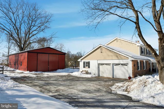 60 PEBBLE RIDGE RD, Warrington, PA 18976