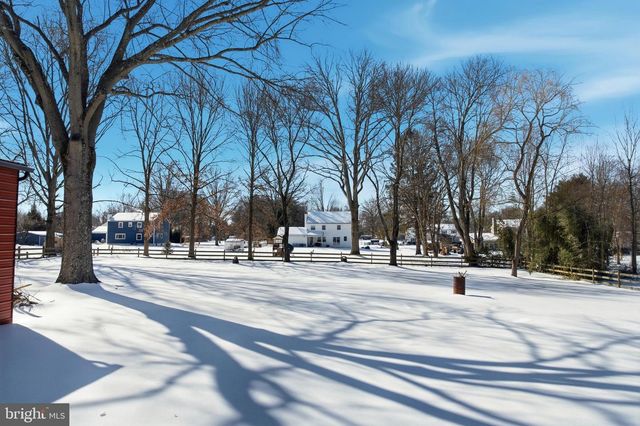 60 PEBBLE RIDGE RD, Warrington, PA 18976