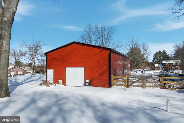 60 PEBBLE RIDGE RD, Warrington, PA 18976