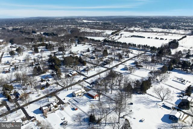 60 PEBBLE RIDGE RD, Warrington, PA 18976