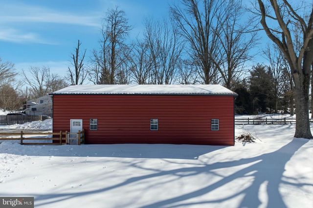 60 PEBBLE RIDGE RD, Warrington, PA 18976