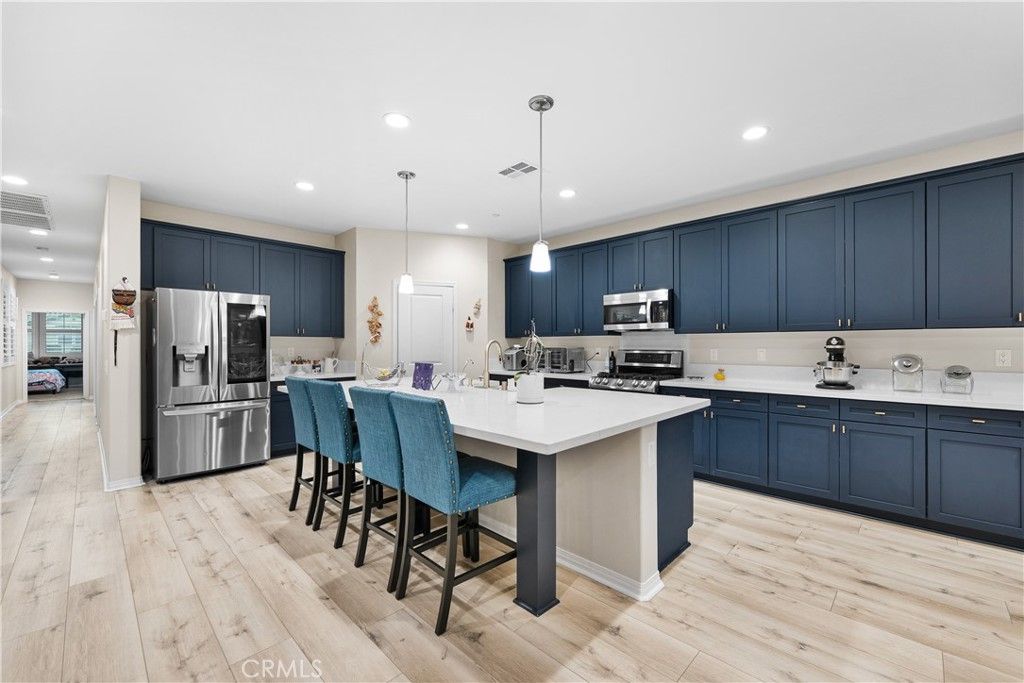 Image 15 of property listing at 41742 Wayladn Court, Lancaster, CA 93536