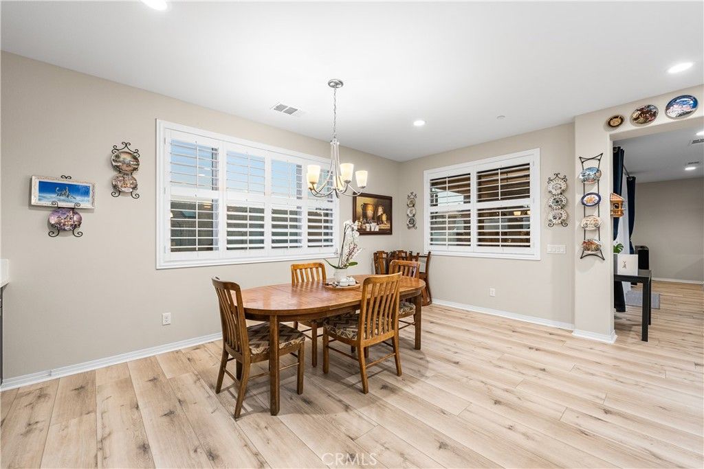 Image 22 of property listing at 41742 Wayladn Court, Lancaster, CA 93536