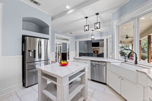 111 Greystone Circle, Boerne, TX 78006