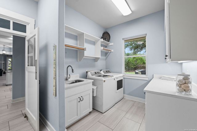 111 Greystone Circle, Boerne, TX 78006