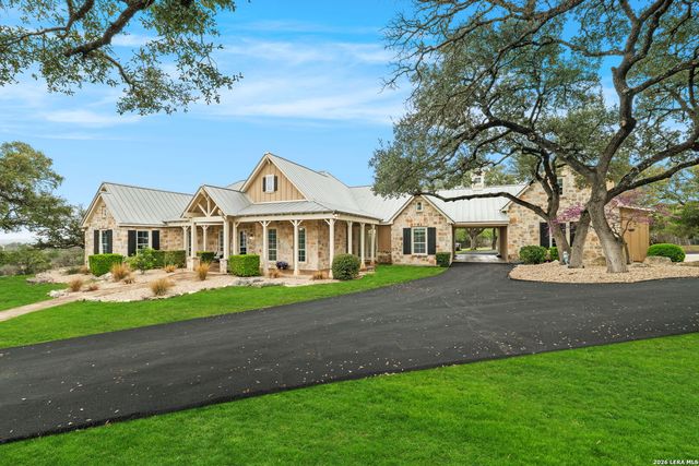 111 Greystone Circle, Boerne, TX 78006