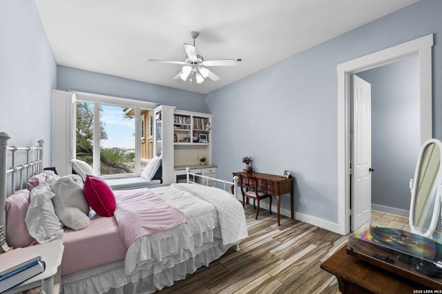 111 Greystone Circle, Boerne, TX 78006