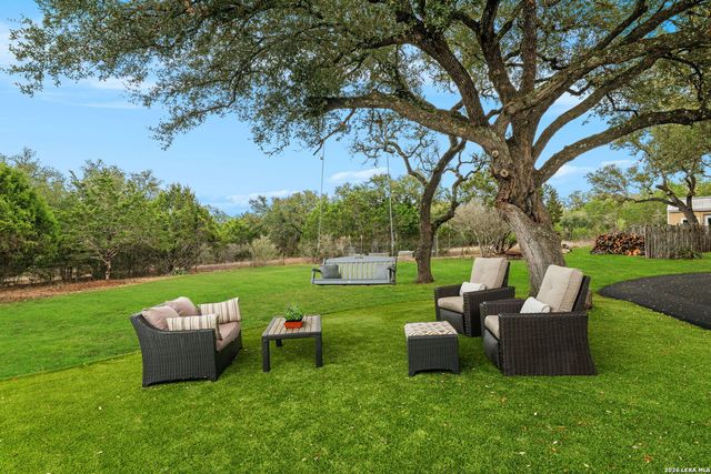 111 Greystone Circle, Boerne, TX 78006