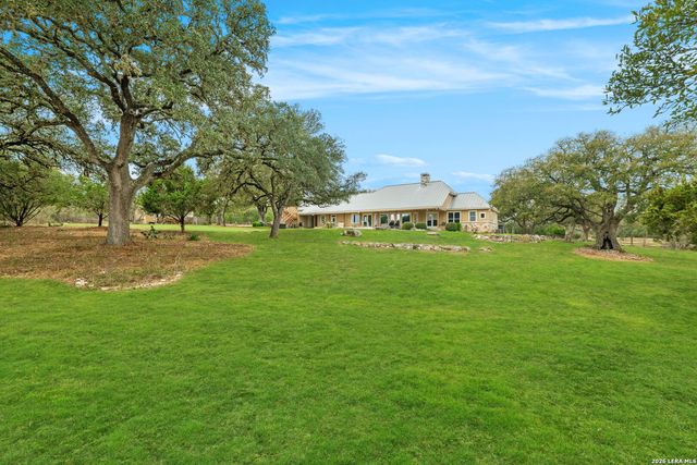 111 Greystone Circle, Boerne, TX 78006