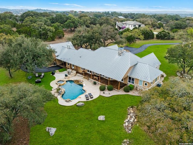111 Greystone Circle, Boerne, TX 78006