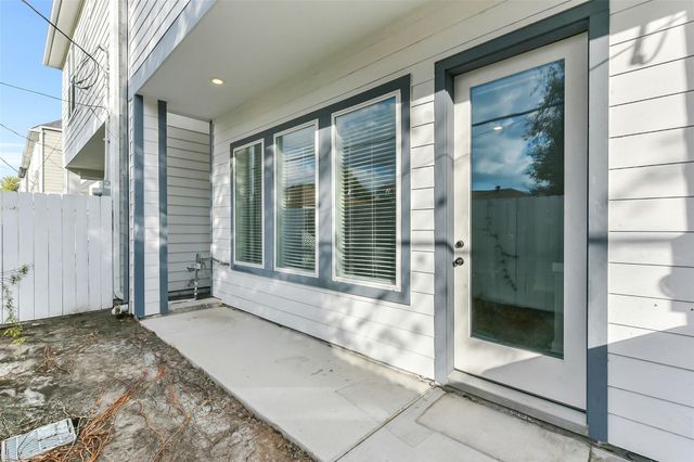 6707 Parker Oaks Lane, Houston, TX 77076