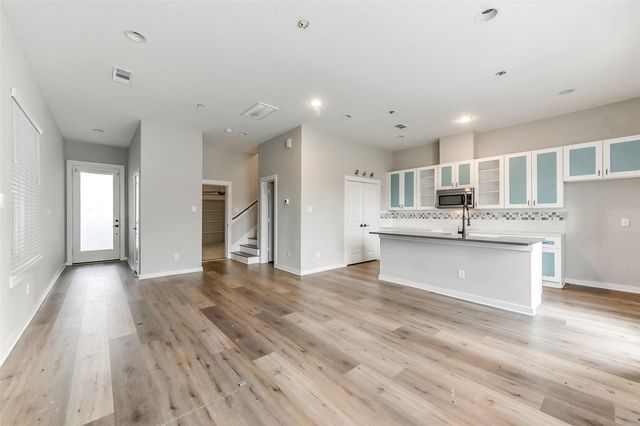 6707 Parker Oaks Lane, Houston, TX 77076