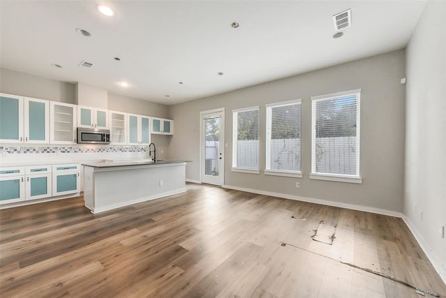 6707 Parker Oaks Lane, Houston, TX 77076