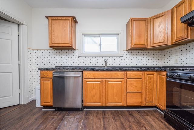 626 7th St, Pitcairn, PA 15140