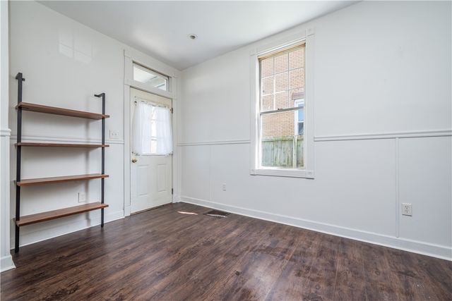 626 7th St, Pitcairn, PA 15140