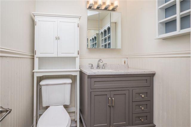 626 7th St, Pitcairn, PA 15140