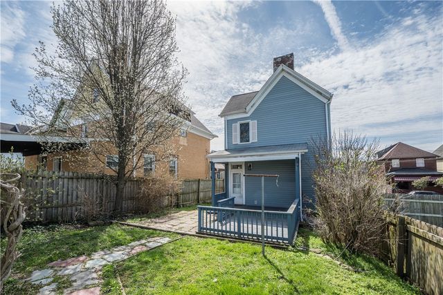 626 7th St, Pitcairn, PA 15140