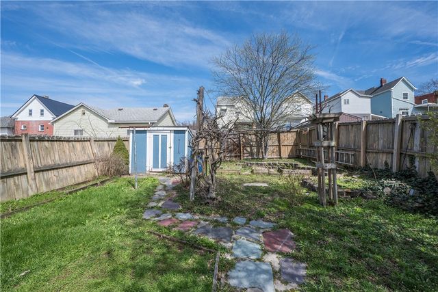 626 7th St, Pitcairn, PA 15140