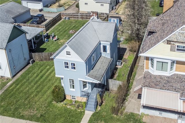 626 7th St, Pitcairn, PA 15140