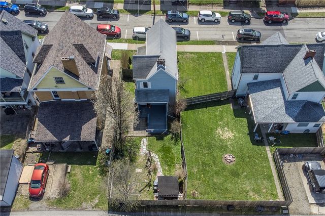 626 7th St, Pitcairn, PA 15140