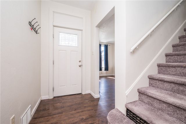 626 7th St, Pitcairn, PA 15140