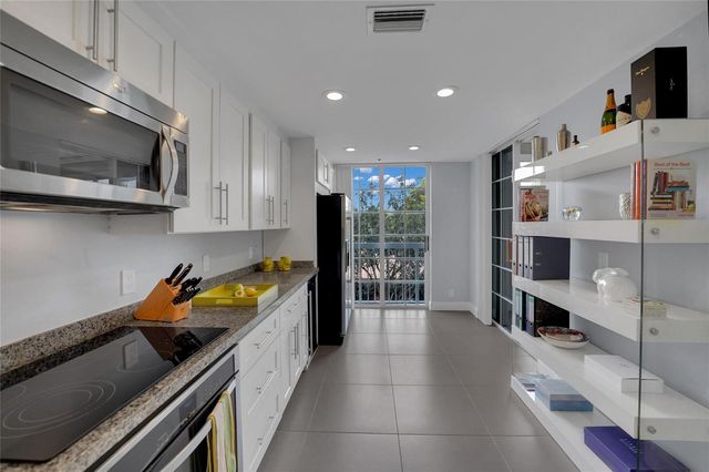 4108 W Palm Aire Drive 083b, Pompano Beach, FL 33069