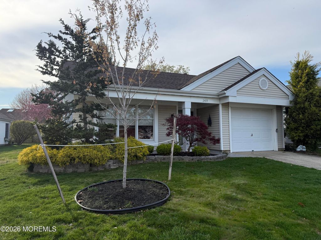 2409 Coral Leaf Road, Toms River, NJ 08755