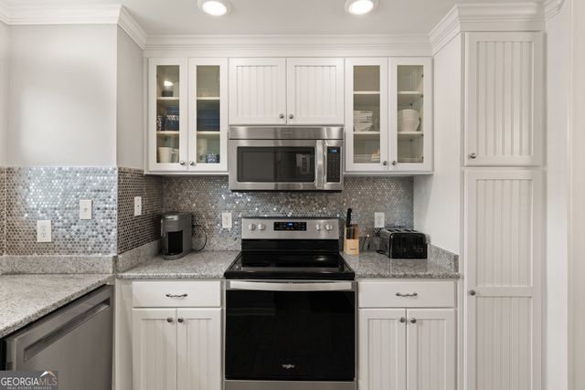 1035 BEACHVIEW Drive 19, St. Simons, GA 31522