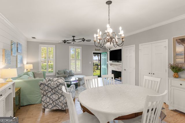 1035 BEACHVIEW Drive 19, St. Simons, GA 31522