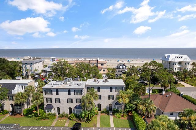 1035 BEACHVIEW Drive 19, St. Simons, GA 31522