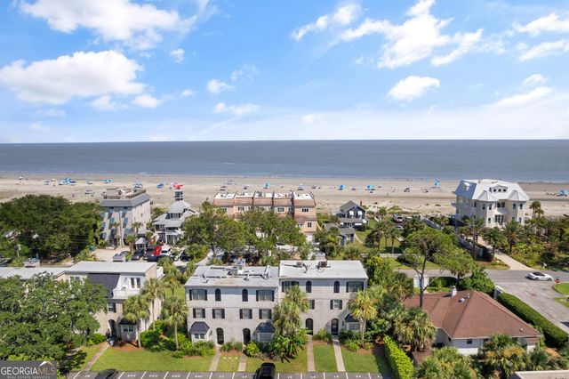 1035 BEACHVIEW Drive 19, St. Simons, GA 31522