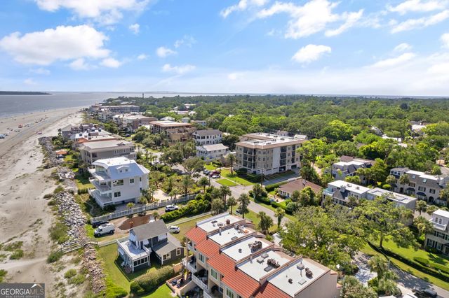 1035 BEACHVIEW Drive 19, St. Simons, GA 31522