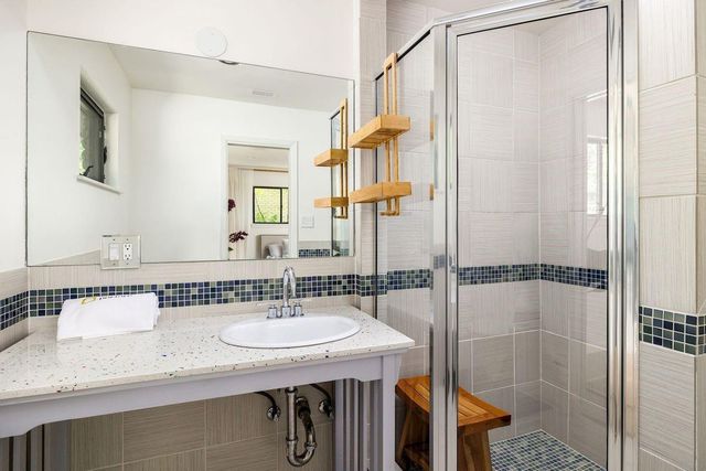 2212 East Side DR, Austin, TX 78704