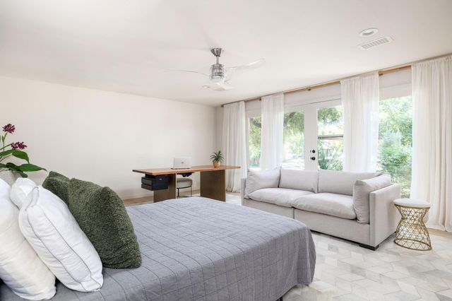 2212 East Side DR, Austin, TX 78704