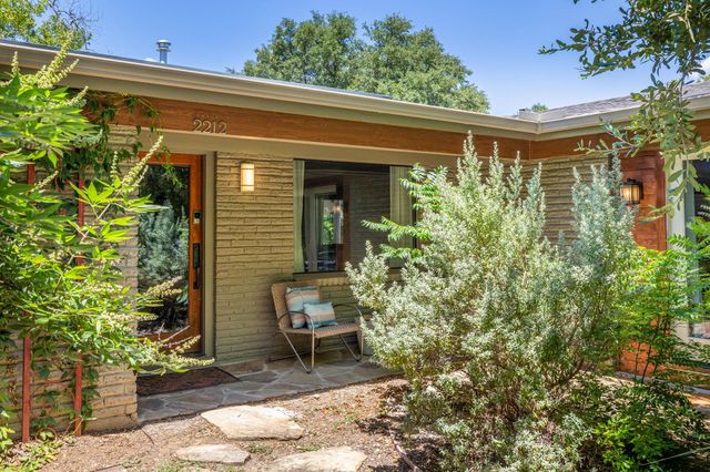 2212 East Side DR, Austin, TX 78704