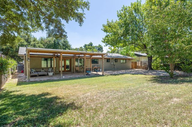 2212 East Side DR, Austin, TX 78704