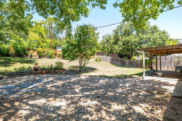 2212 East Side DR, Austin, TX 78704