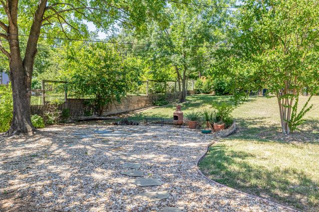 2212 East Side DR, Austin, TX 78704