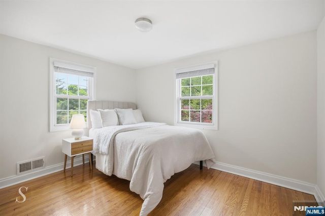 440 Kinderkamack Road, River Edge, NJ 07661