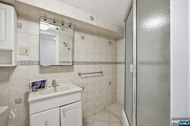440 Kinderkamack Road, River Edge, NJ 07661