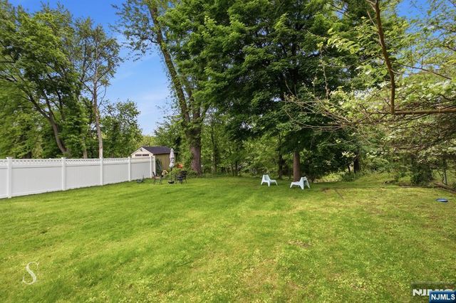 440 Kinderkamack Road, River Edge, NJ 07661