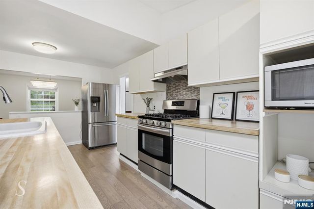440 Kinderkamack Road, River Edge, NJ 07661