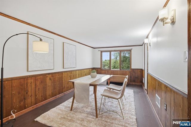 440 Kinderkamack Road, River Edge, NJ 07661