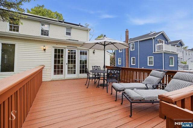 440 Kinderkamack Road, River Edge, NJ 07661