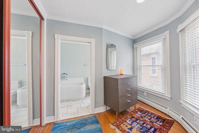 372 2ND AVE, Phoenixville, PA 19460
