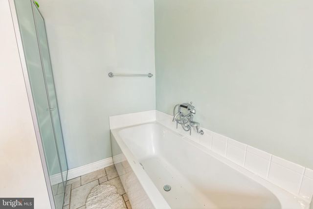 372 2ND AVE, Phoenixville, PA 19460