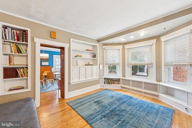 372 2ND AVE, Phoenixville, PA 19460