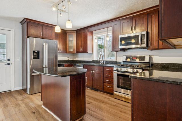 5 Carlton Drive, Lebanon, NH 03784