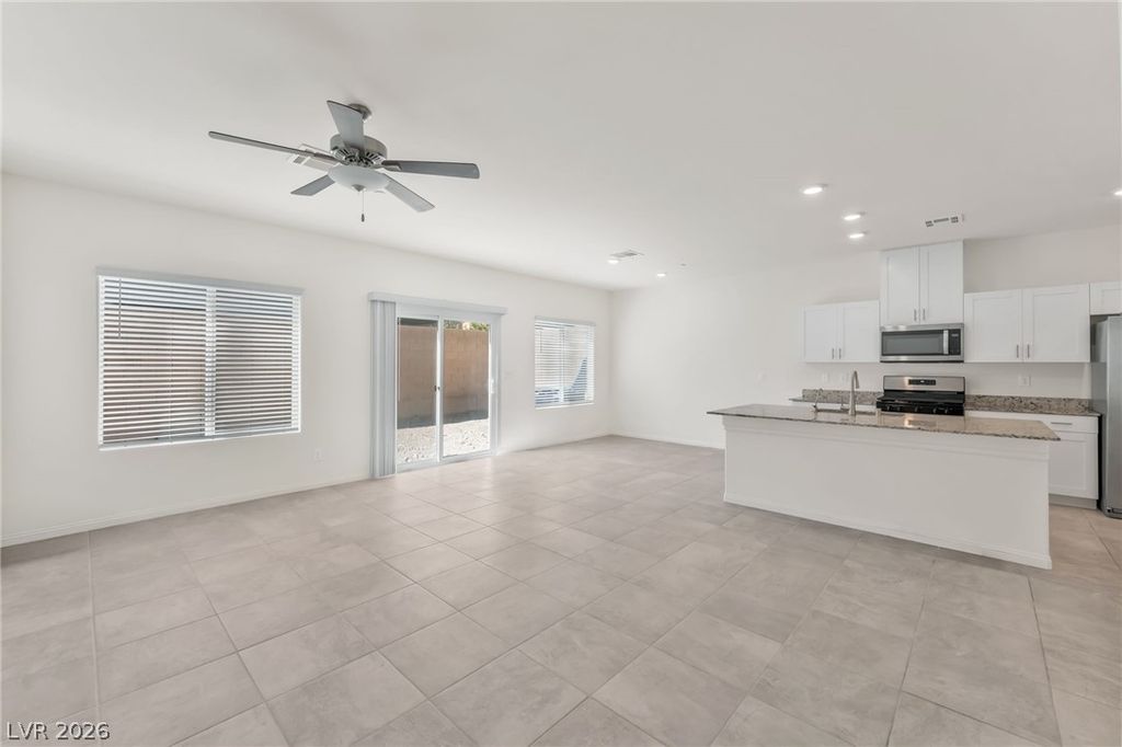 10963 Cheshire Woods Avenue, Las Vegas, NV 89166 — photo 4