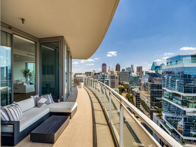 2900 McKinnon Street 2301, Dallas, TX 75201